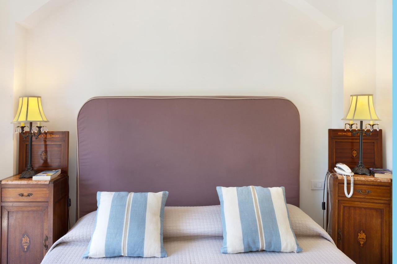 Hotel Dei Congressi カステッランマーレ・ディ・スタービア エクステリア 写真