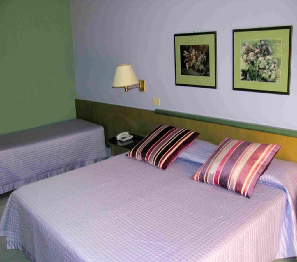 Hotel Dei Congressi カステッランマーレ・ディ・スタービア 部屋 写真