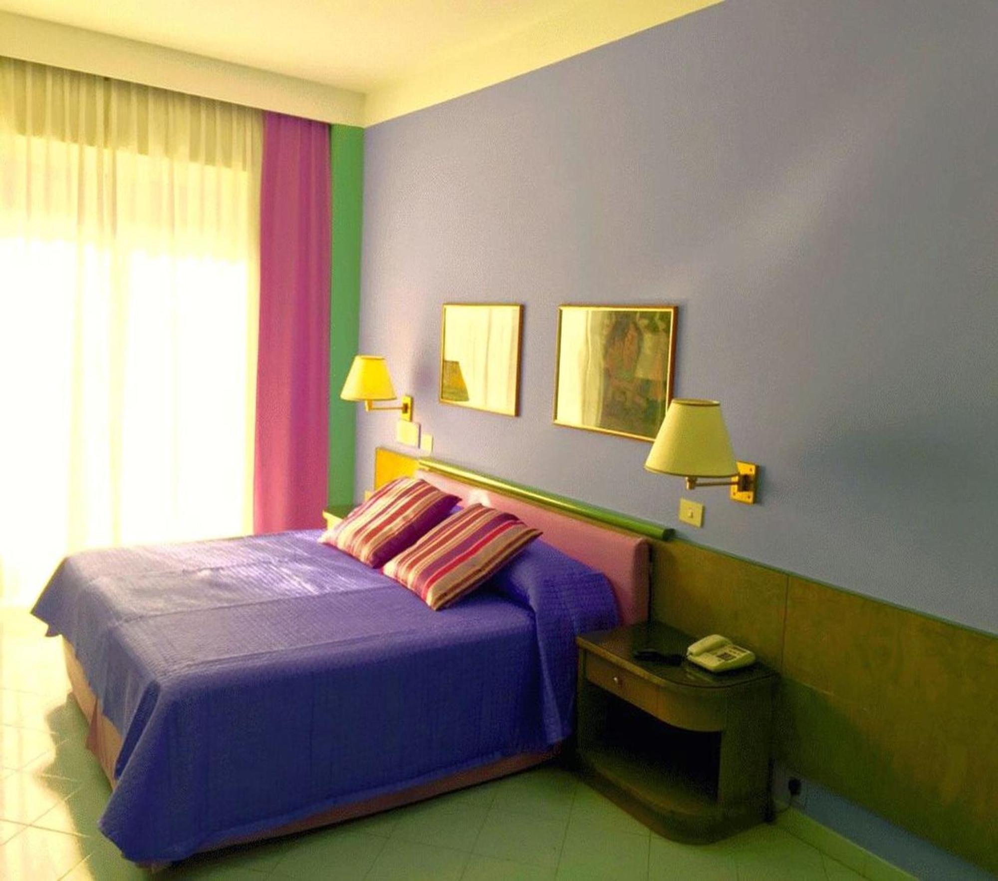 Hotel Dei Congressi カステッランマーレ・ディ・スタービア 部屋 写真