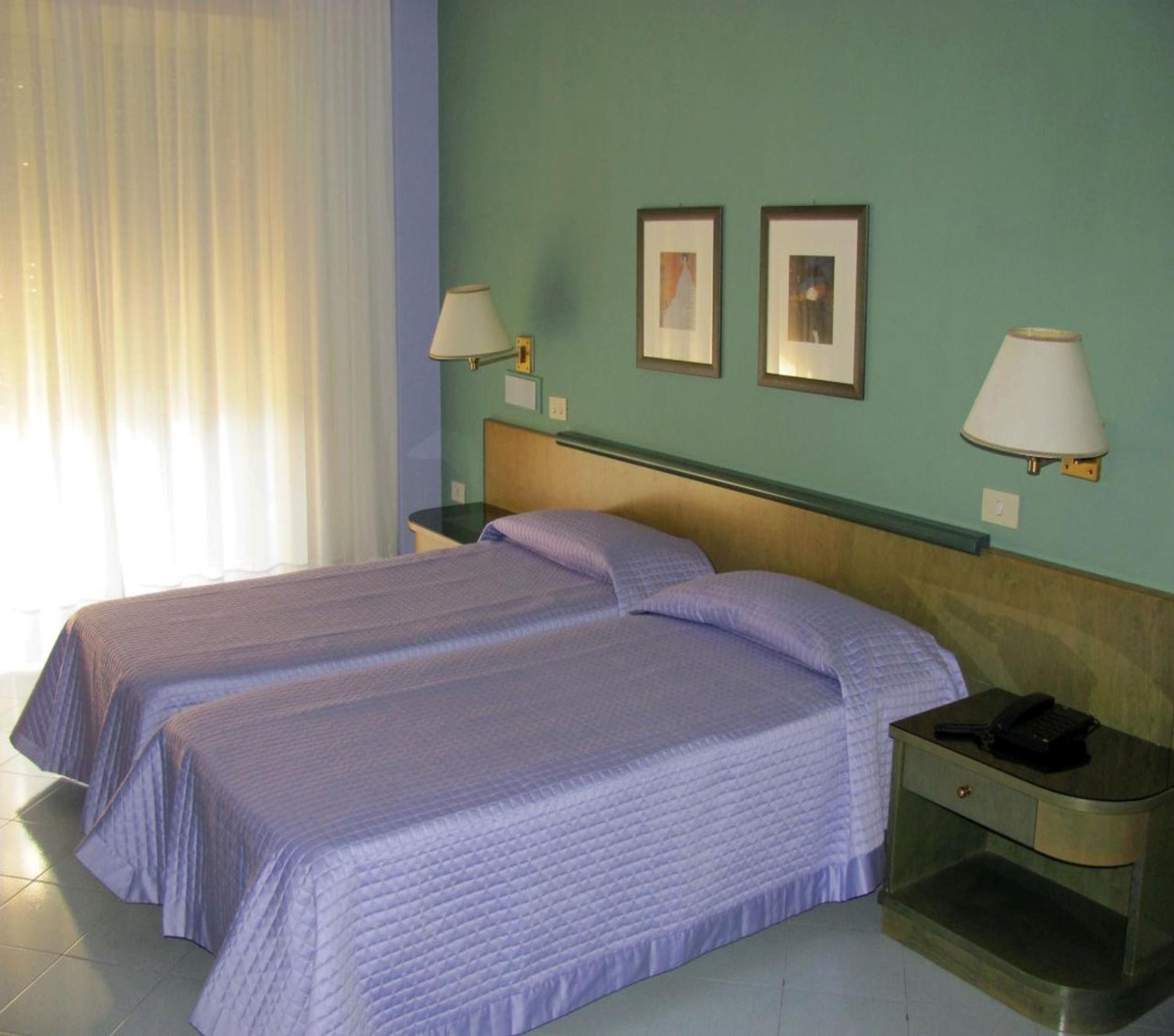Hotel Dei Congressi カステッランマーレ・ディ・スタービア 部屋 写真